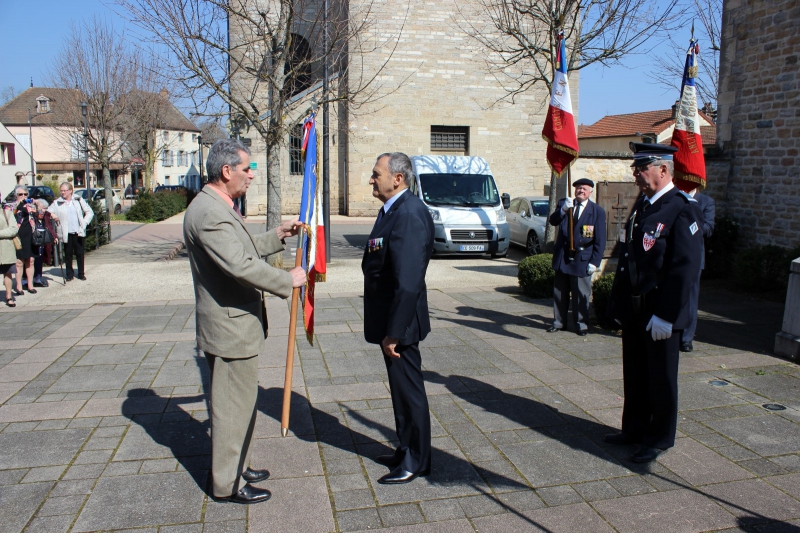 Réunion régionale Bouguogne, Marsannay-la-Côte, remise du nouveau drapeau, 18 mai 2016
