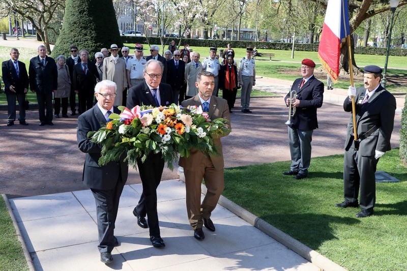 Réunion régionale, Alsace, Strasbourg, dépôt de gerbe, 11 avril 2018