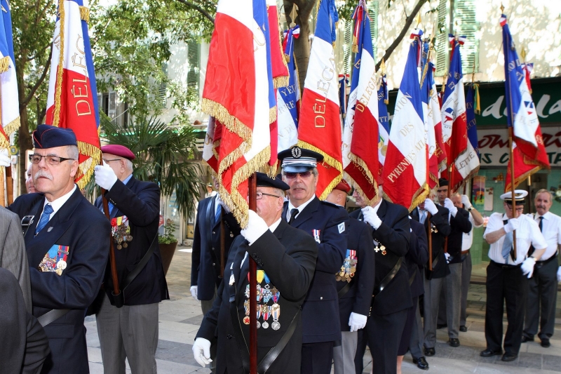 Les Porte-Drapeaux à l